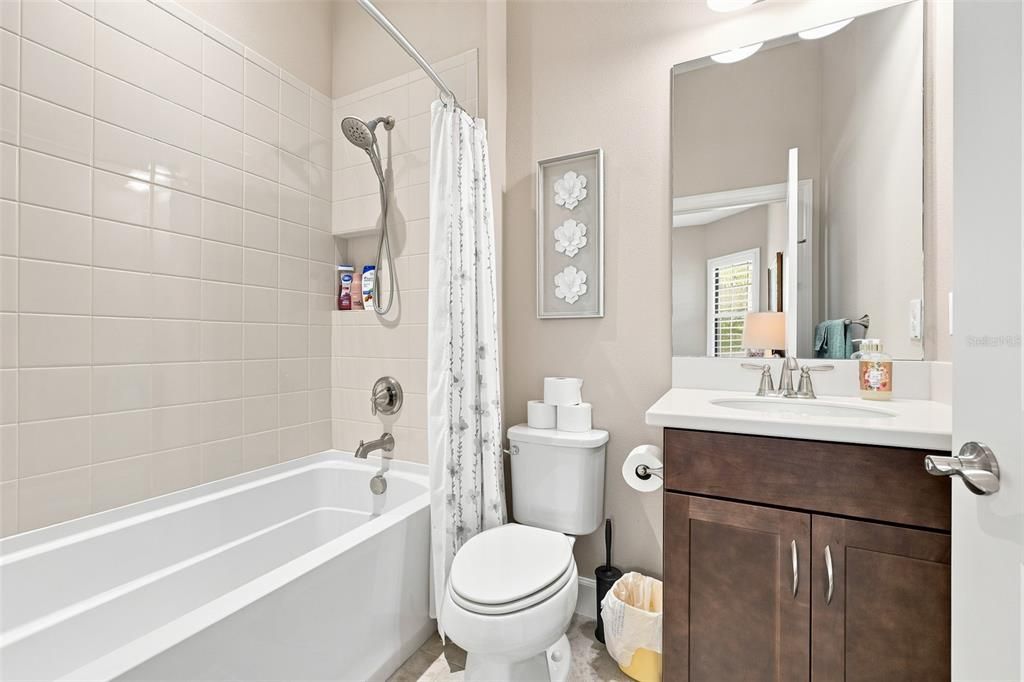 For Sale: $589,000 (3 beds, 3 baths, 2071 Square Feet)