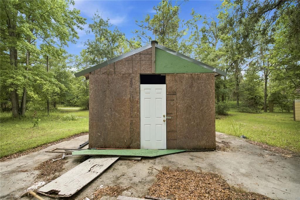 На продажу: $249,900 (2 спален, 1 ванн, 1500 Квадратных фут)