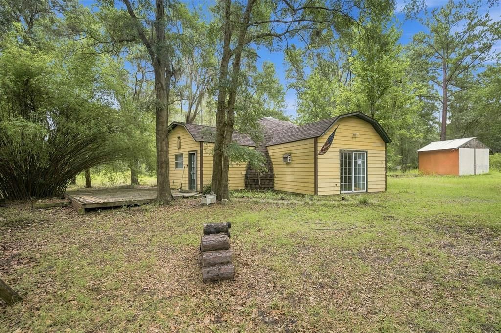 На продажу: $249,900 (2 спален, 1 ванн, 1500 Квадратных фут)