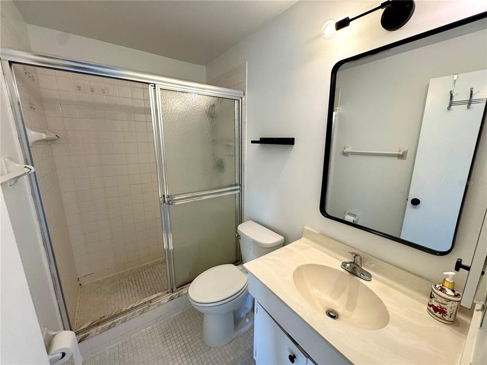 For Rent: $2,000 (2 beds, 2 baths, 1118 Square Feet)