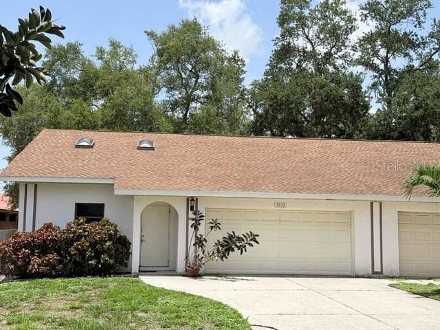 Activo con contrato: $570,000 (12 camas, 0 baños, 2462 Pies cuadrados)