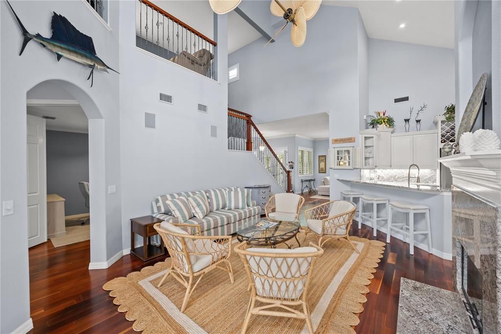 En Venta: $1,495,000 (4 camas, 3 baños, 3219 Pies cuadrados)