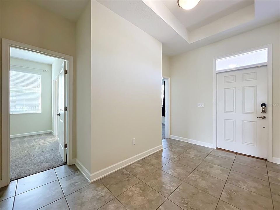 Activo con contrato: $559,000 (4 camas, 3 baños, 2712 Pies cuadrados)