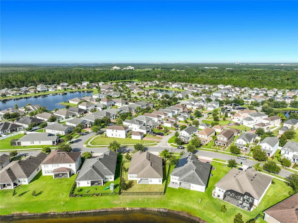Activo con contrato: $559,000 (4 camas, 3 baños, 2712 Pies cuadrados)