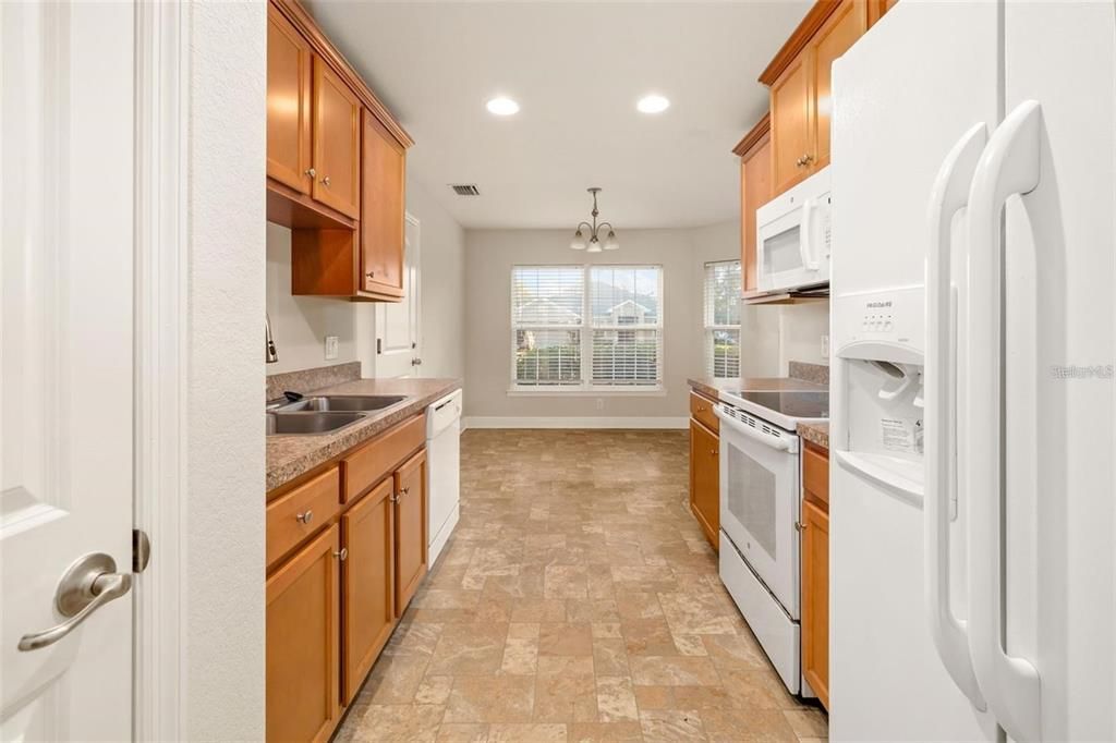 En Venta: $250,000 (3 camas, 2 baños, 1328 Pies cuadrados)