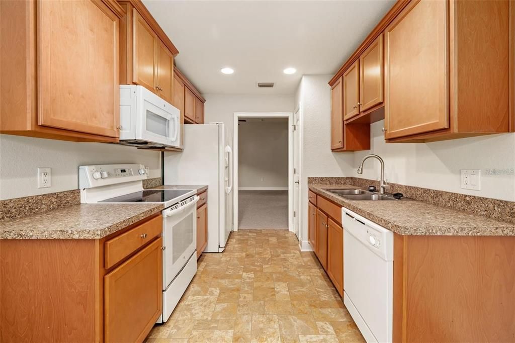 En Venta: $250,000 (3 camas, 2 baños, 1328 Pies cuadrados)