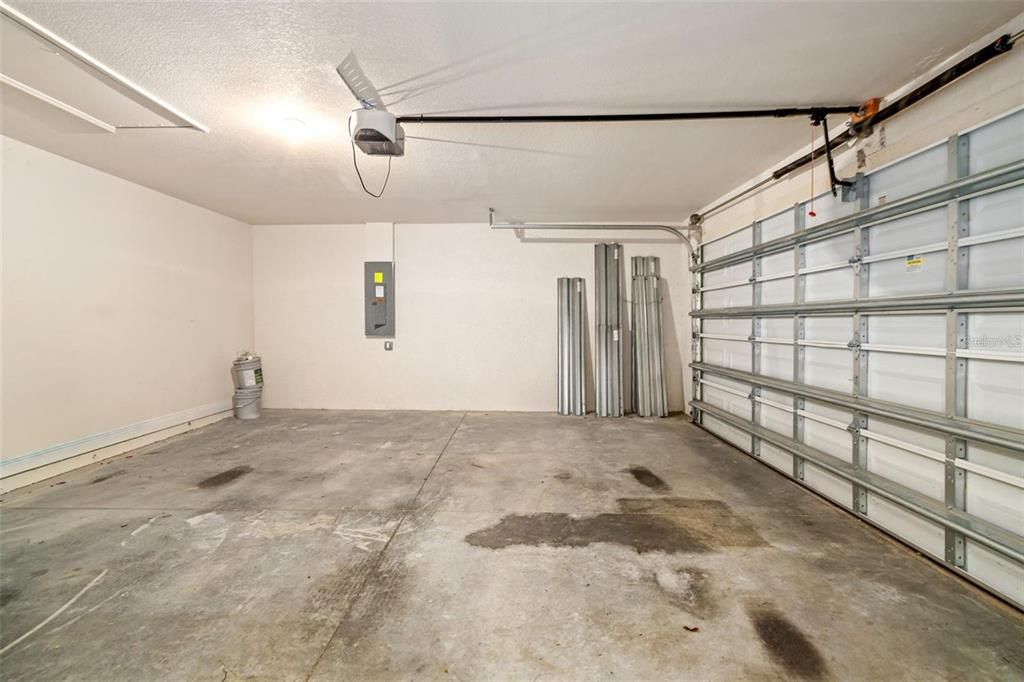 En Venta: $250,000 (3 camas, 2 baños, 1328 Pies cuadrados)