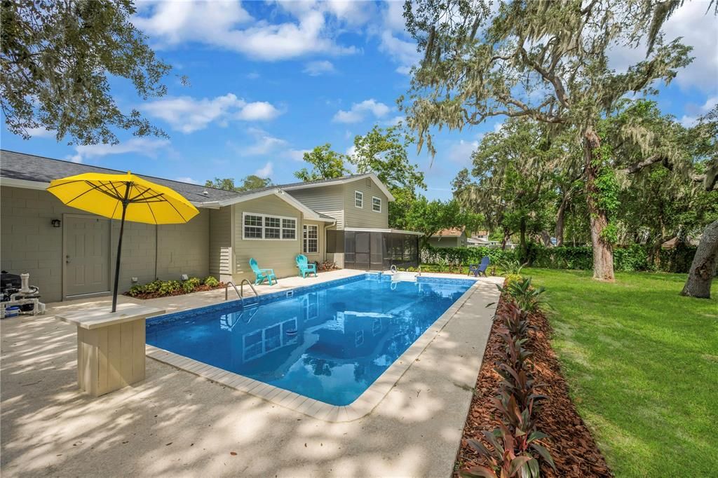 En Venta: $449,900 (4 camas, 3 baños, 2333 Pies cuadrados)