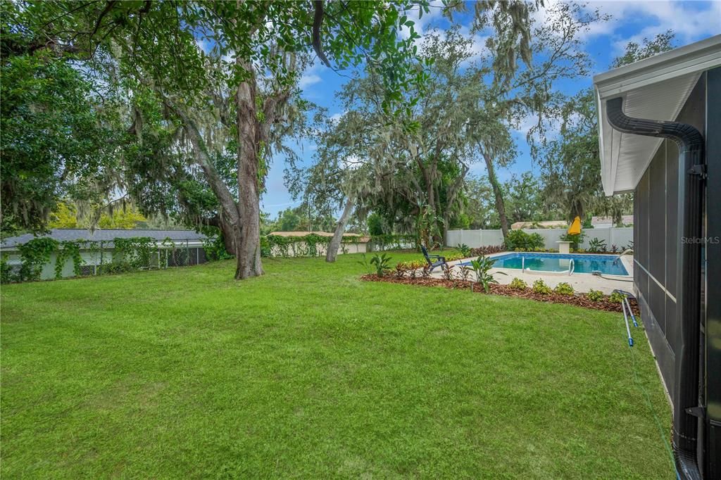 En Venta: $449,900 (4 camas, 3 baños, 2333 Pies cuadrados)