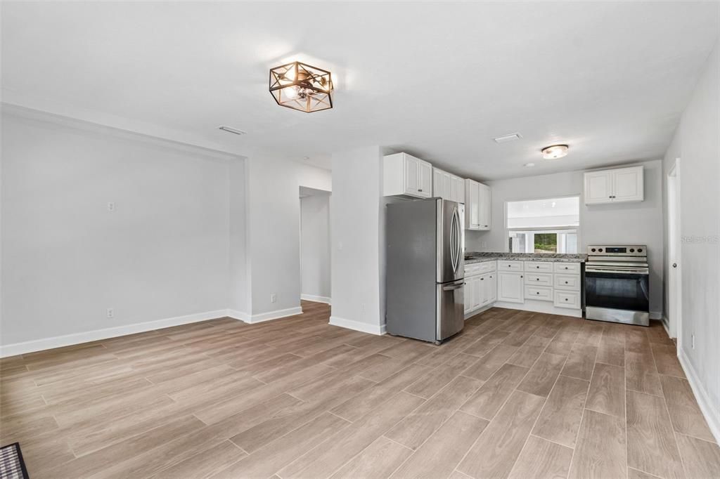 En Venta: $305,000 (2 camas, 2 baños, 720 Pies cuadrados)