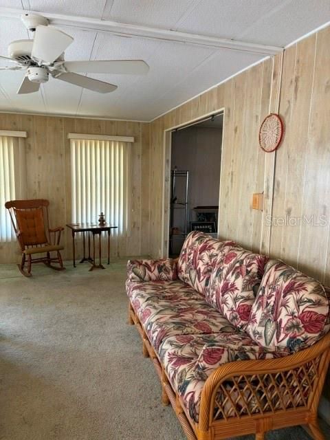 For Sale: $159,900 (2 beds, 2 baths, 1211 Square Feet)