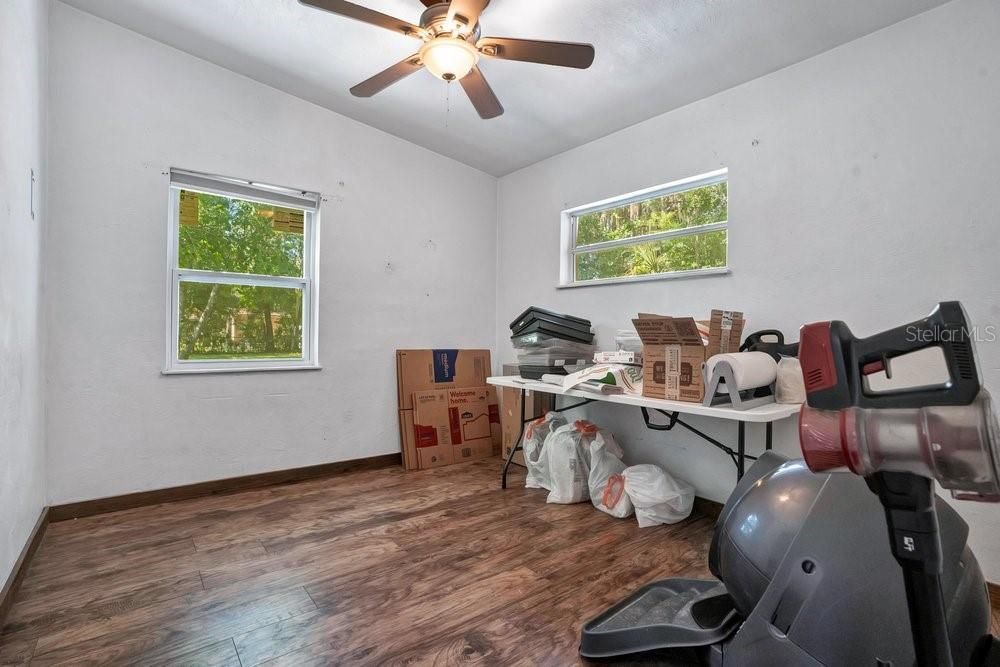 Activo con contrato: $345,000 (3 camas, 2 baños, 1100 Pies cuadrados)