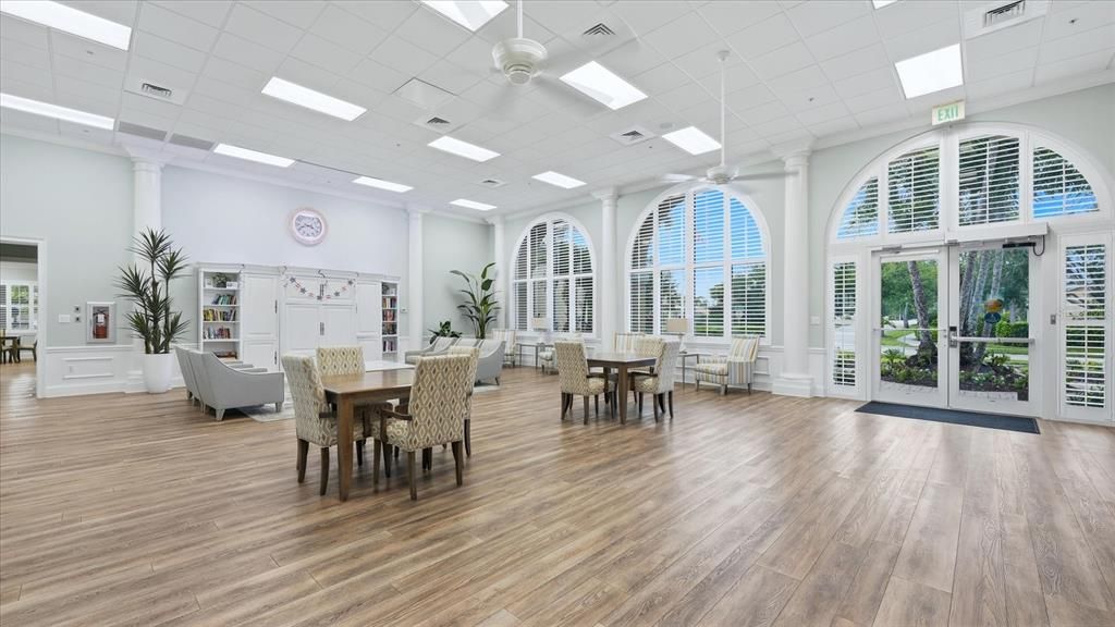 En Venta: $379,900 (3 camas, 3 baños, 1858 Pies cuadrados)