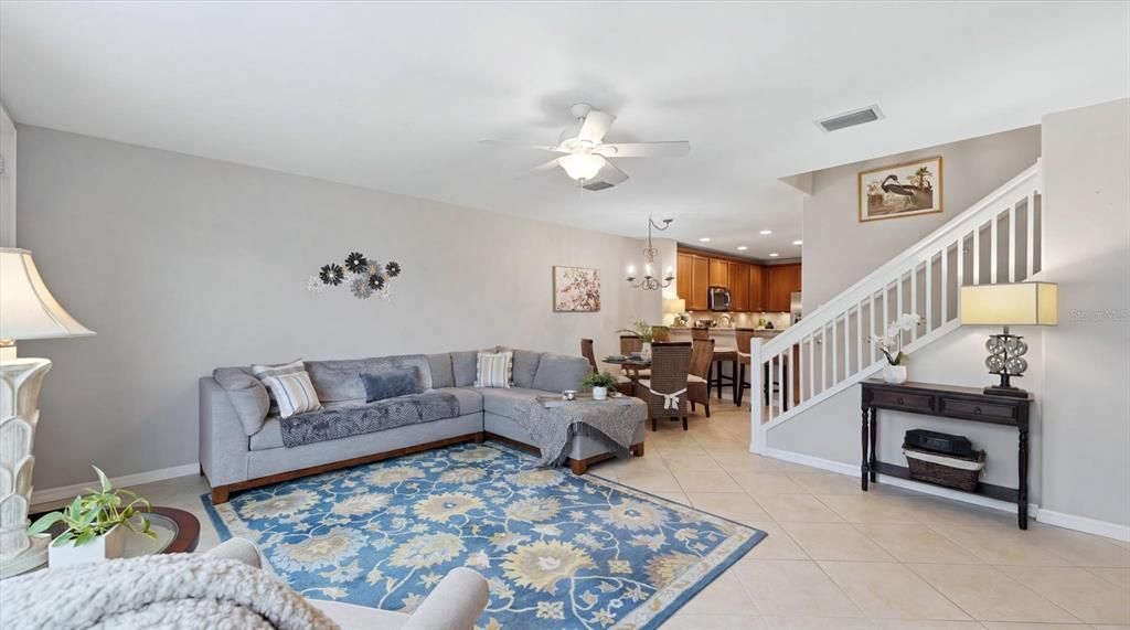 En Venta: $379,900 (3 camas, 3 baños, 1858 Pies cuadrados)