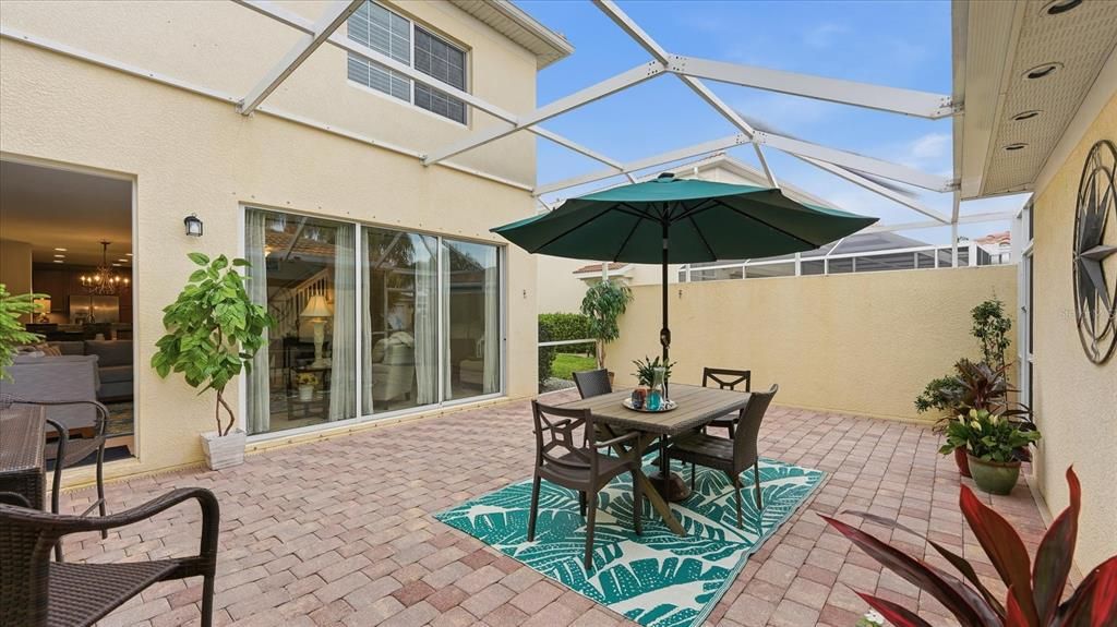 En Venta: $379,900 (3 camas, 3 baños, 1858 Pies cuadrados)