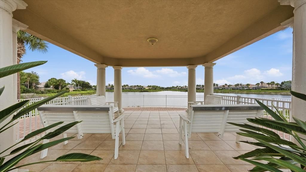 En Venta: $379,900 (3 camas, 3 baños, 1858 Pies cuadrados)