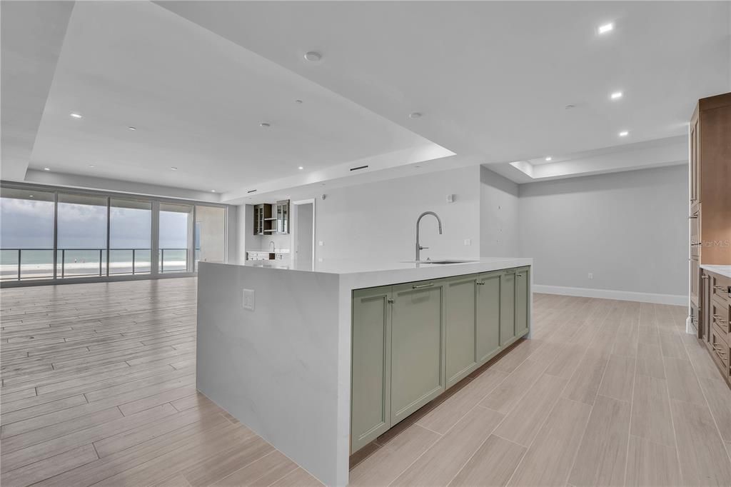 For Sale: $6,500,000 (3 beds, 3 baths, 3550 Square Feet)
