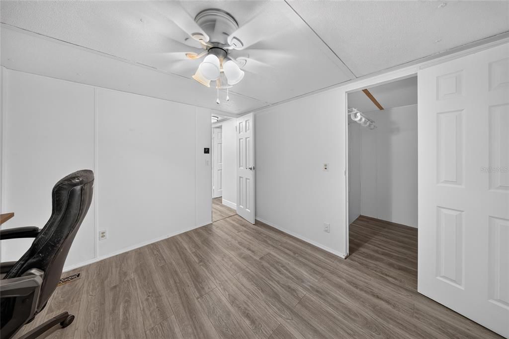 For Sale: $300,000 (4 beds, 2 baths, 1440 Square Feet)