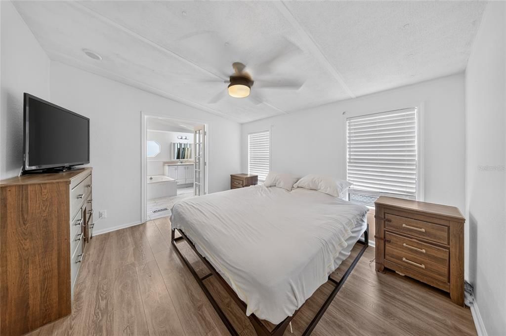 For Sale: $300,000 (4 beds, 2 baths, 1440 Square Feet)