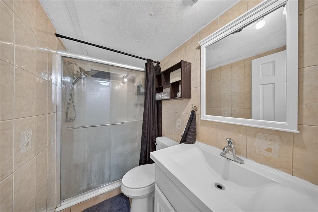 For Sale: $300,000 (4 beds, 2 baths, 1440 Square Feet)