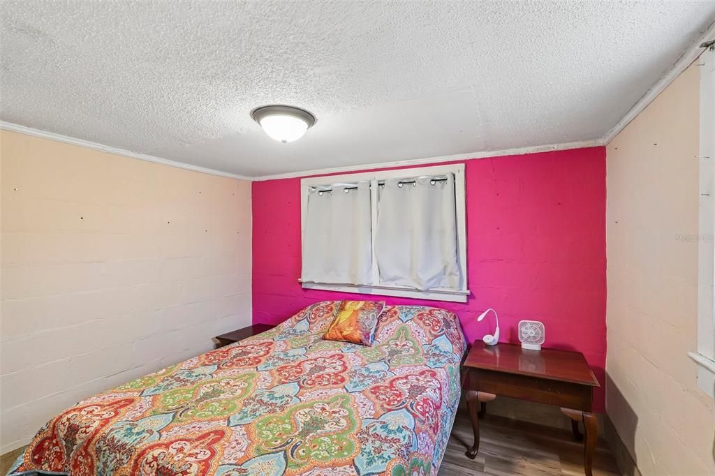 For Sale: $130,000 (2 beds, 1 baths, 504 Square Feet)