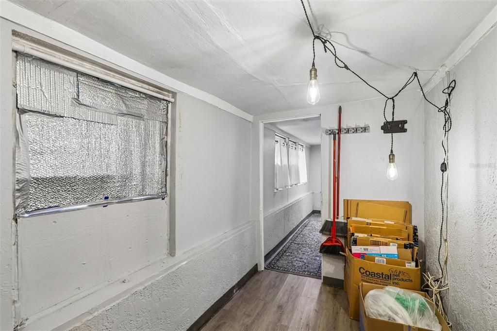 For Sale: $130,000 (2 beds, 1 baths, 504 Square Feet)