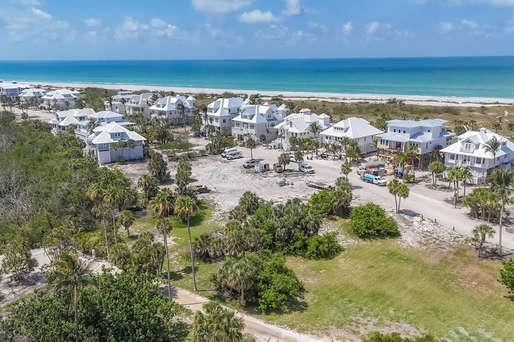 На продажу: $155,000 (0.14 acres)