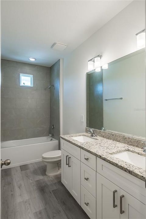 For Sale: $425,000 (4 beds, 2 baths, 1458 Square Feet)