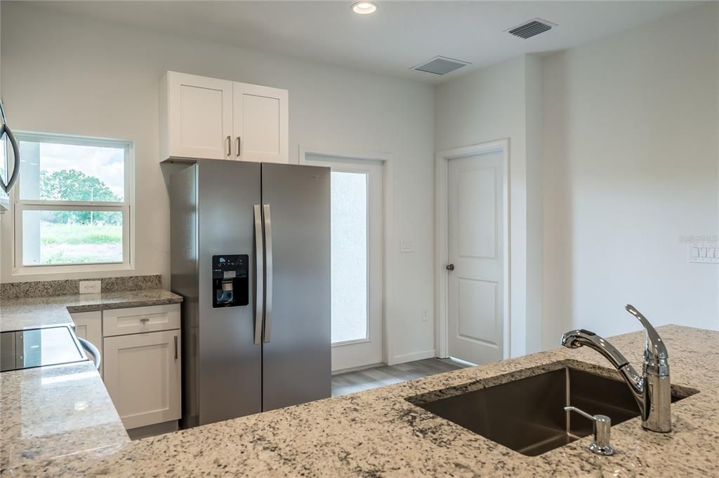 For Sale: $425,000 (4 beds, 2 baths, 1458 Square Feet)