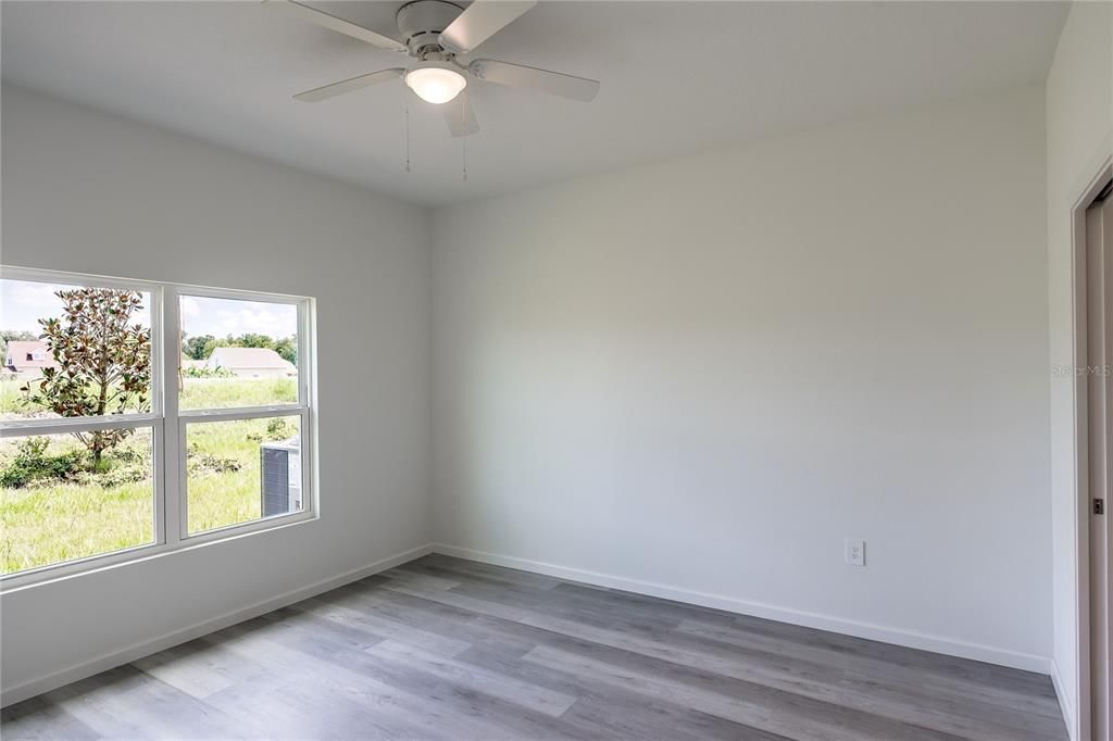 For Sale: $425,000 (4 beds, 2 baths, 1458 Square Feet)