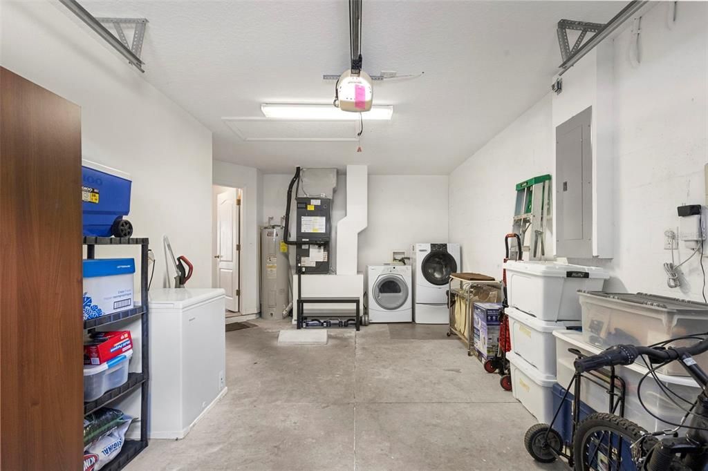 En Venta: $330,000 (4 camas, 2 baños, 1446 Pies cuadrados)