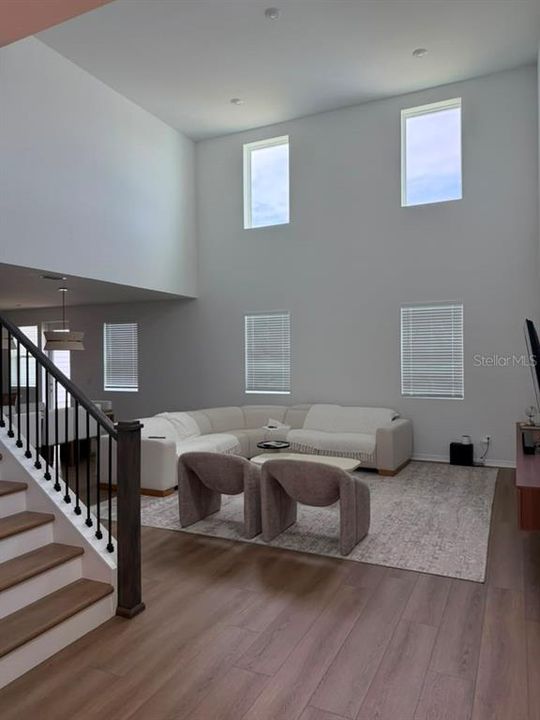 En Renta: $4,900 (5 camas, 4 baños, 3545 Pies cuadrados)