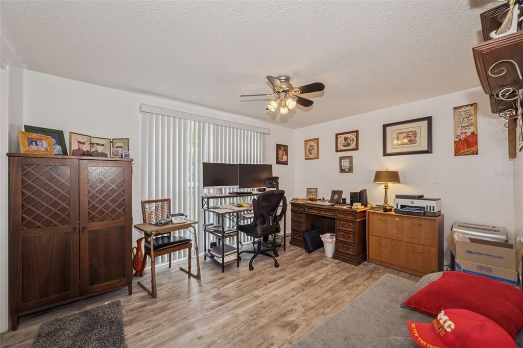 На продажу: $279,000 (2 спален, 2 ванн, 1519 Квадратных фут)