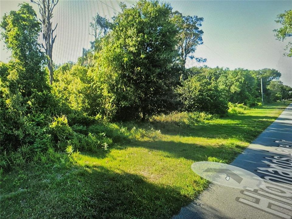 На продажу: $13,500 (0.26 acres)