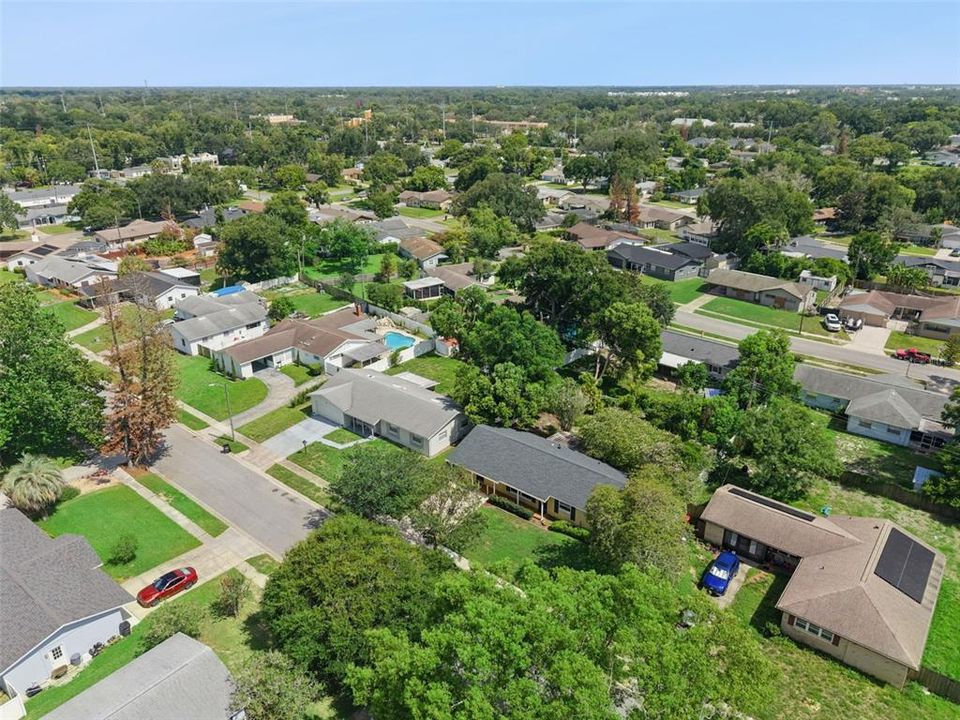 Activo con contrato: $385,000 (3 camas, 2 baños, 1600 Pies cuadrados)