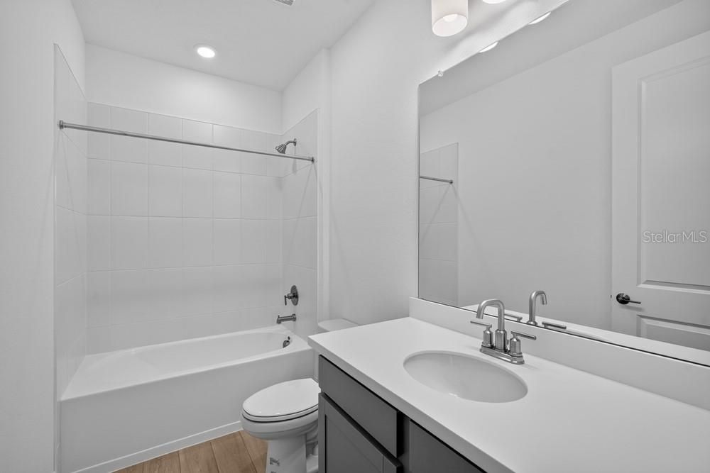 На продажу: $599,999 (5 спален, 4 ванн, 3053 Квадратных фут)