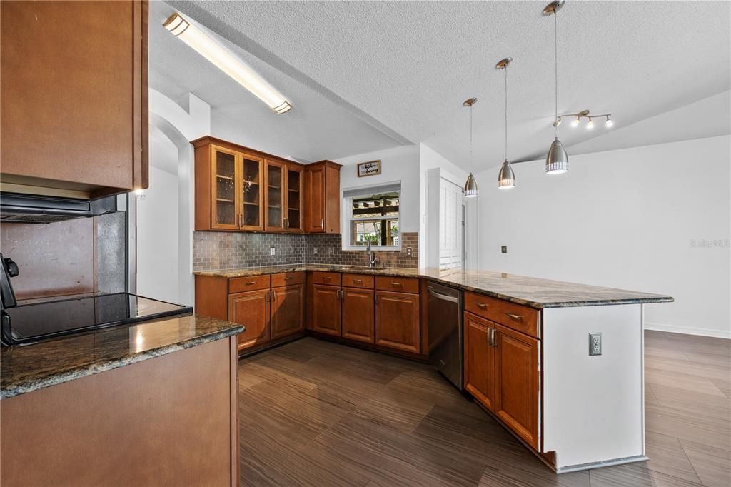 En Renta: $2,800 (4 camas, 2 baños, 1848 Pies cuadrados)