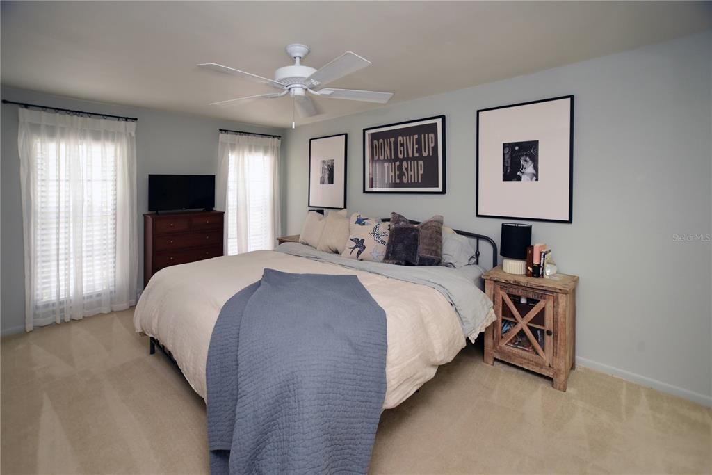 For Rent: $3,300 (2 beds, 2 baths, 1095 Square Feet)