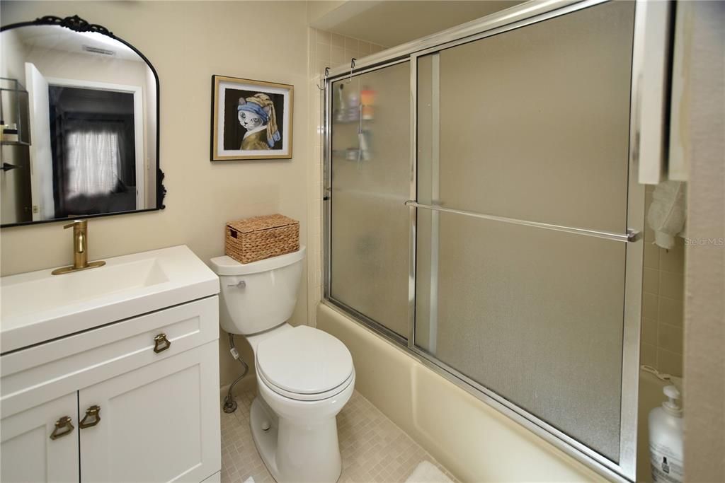 For Rent: $3,300 (2 beds, 2 baths, 1095 Square Feet)