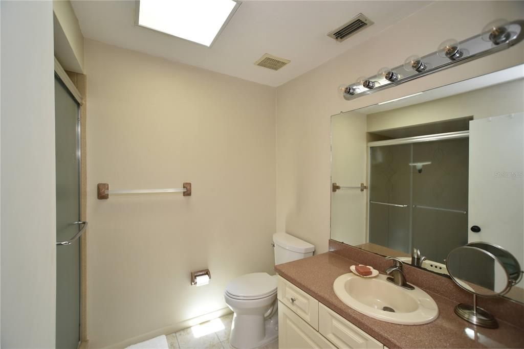 For Rent: $3,300 (2 beds, 2 baths, 1095 Square Feet)