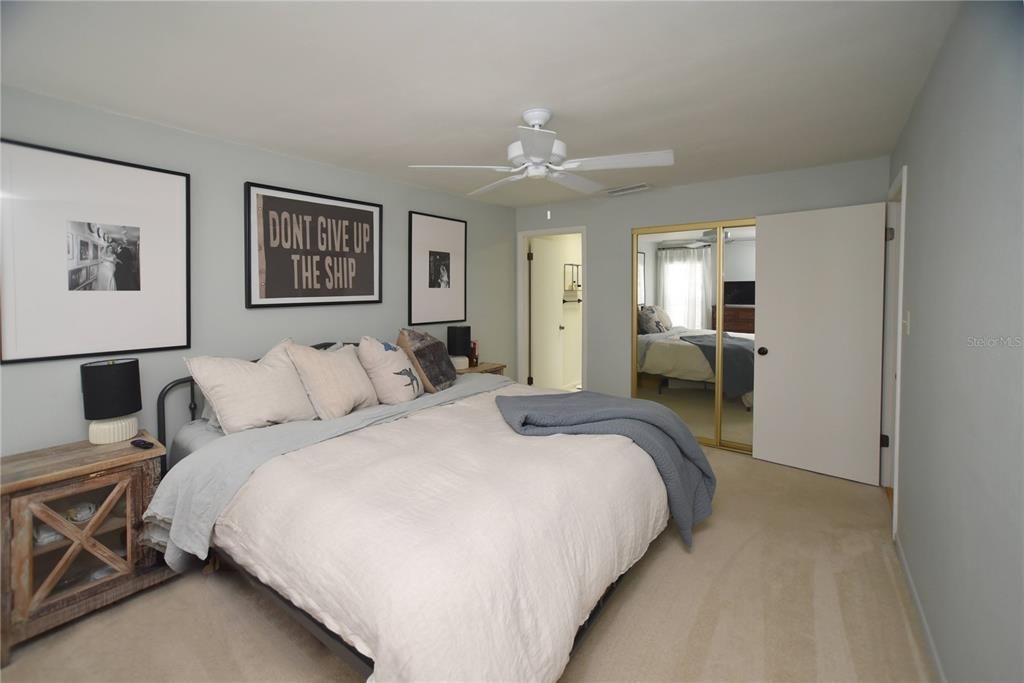 For Rent: $3,300 (2 beds, 2 baths, 1095 Square Feet)
