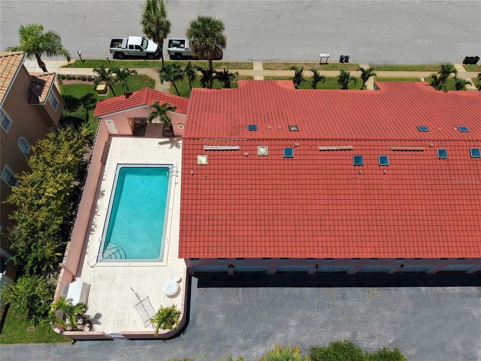 For Rent: $3,300 (2 beds, 2 baths, 1095 Square Feet)