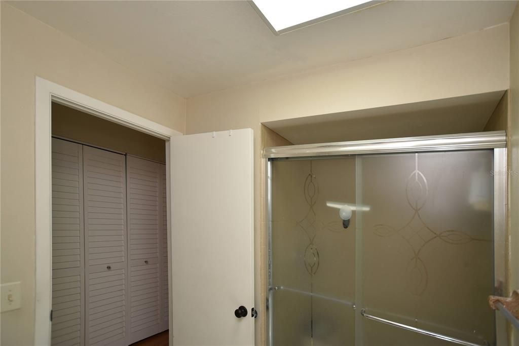 For Rent: $3,300 (2 beds, 2 baths, 1095 Square Feet)