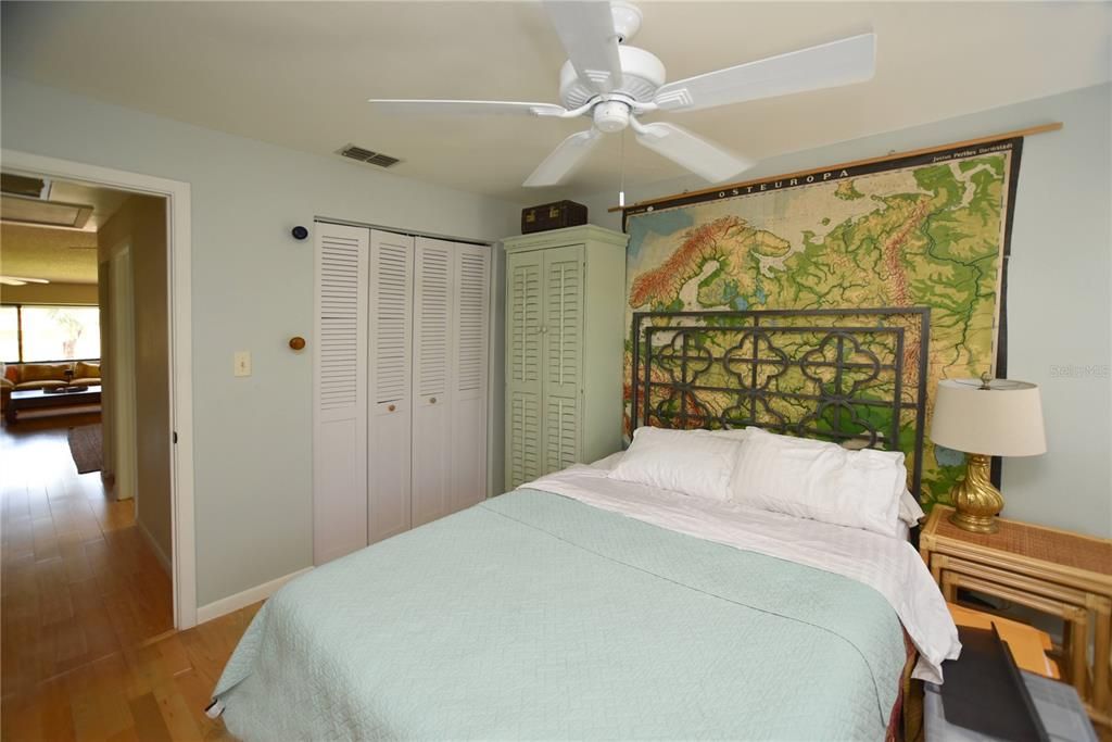 For Rent: $3,300 (2 beds, 2 baths, 1095 Square Feet)