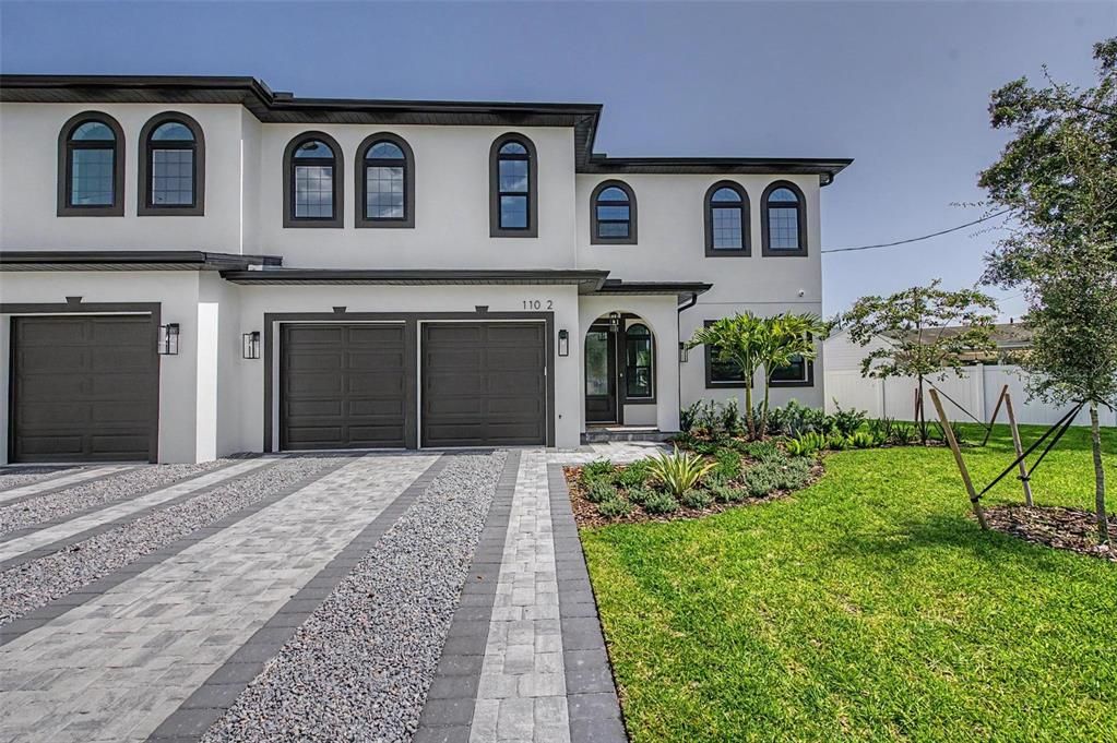 En Venta: $1,299,000 (4 camas, 3 baños, 3117 Pies cuadrados)