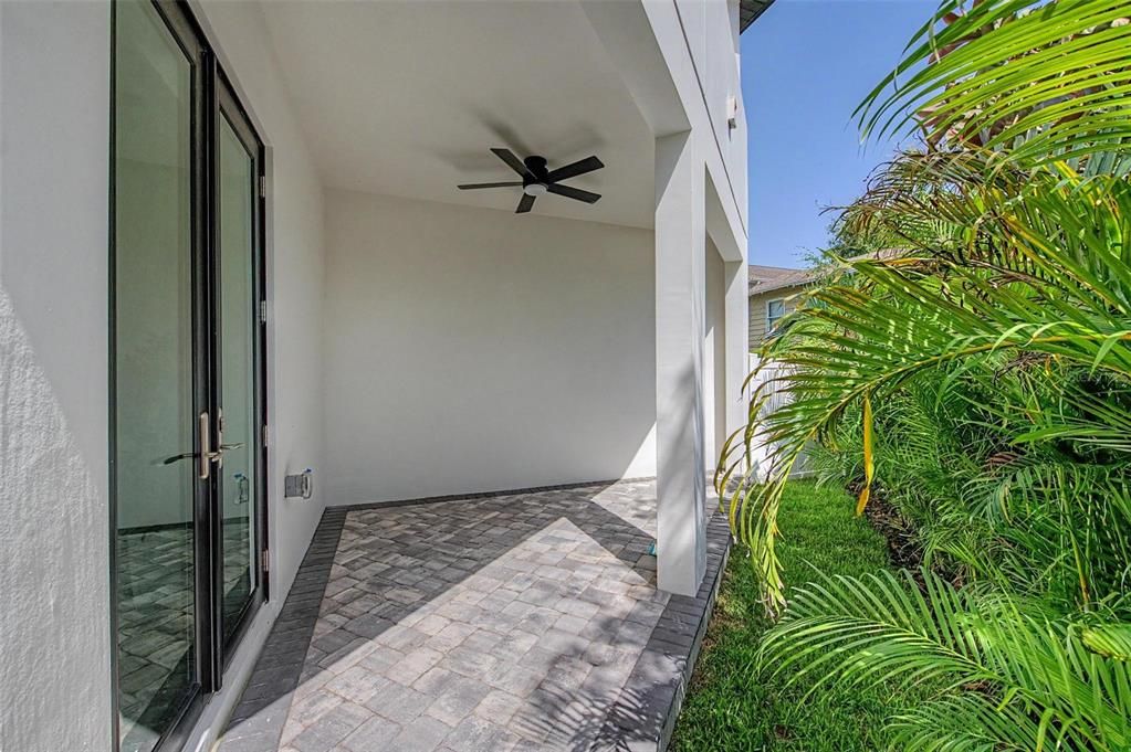En Venta: $1,299,000 (4 camas, 3 baños, 3117 Pies cuadrados)