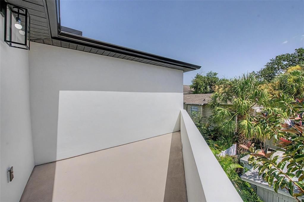 En Venta: $1,299,000 (4 camas, 3 baños, 3117 Pies cuadrados)