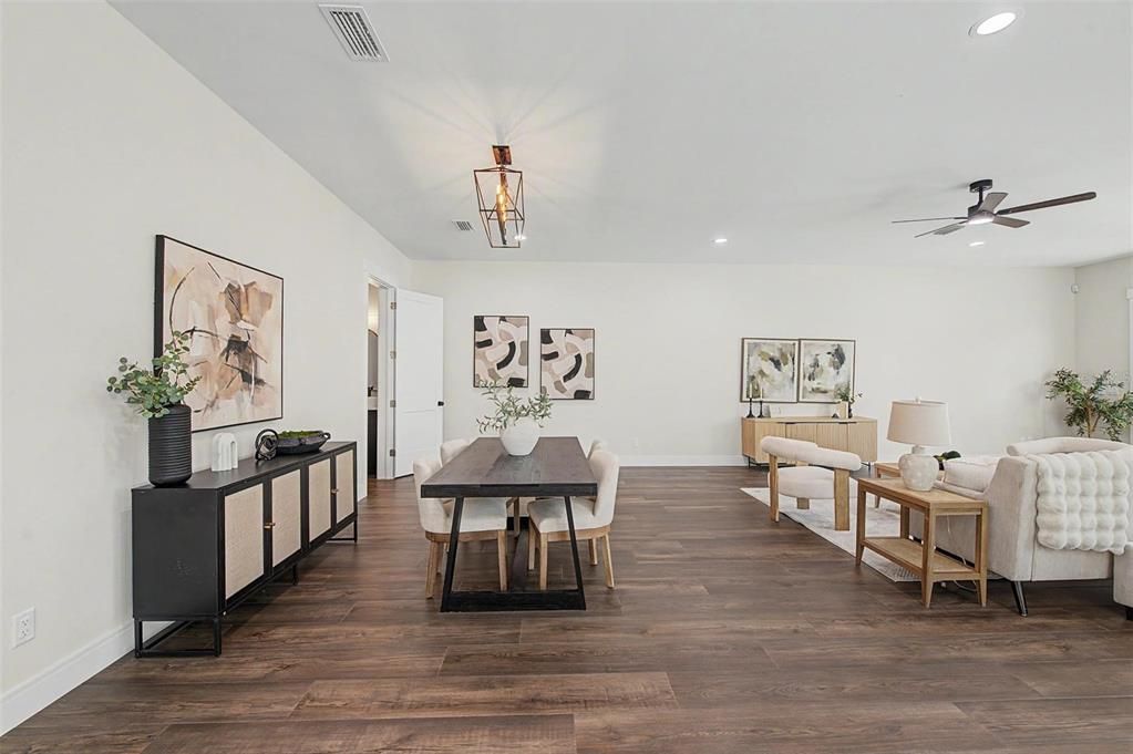 En Venta: $1,299,000 (4 camas, 3 baños, 3117 Pies cuadrados)