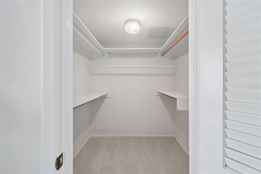 En Venta: $925,000 (2 camas, 2 baños, 2612 Pies cuadrados)