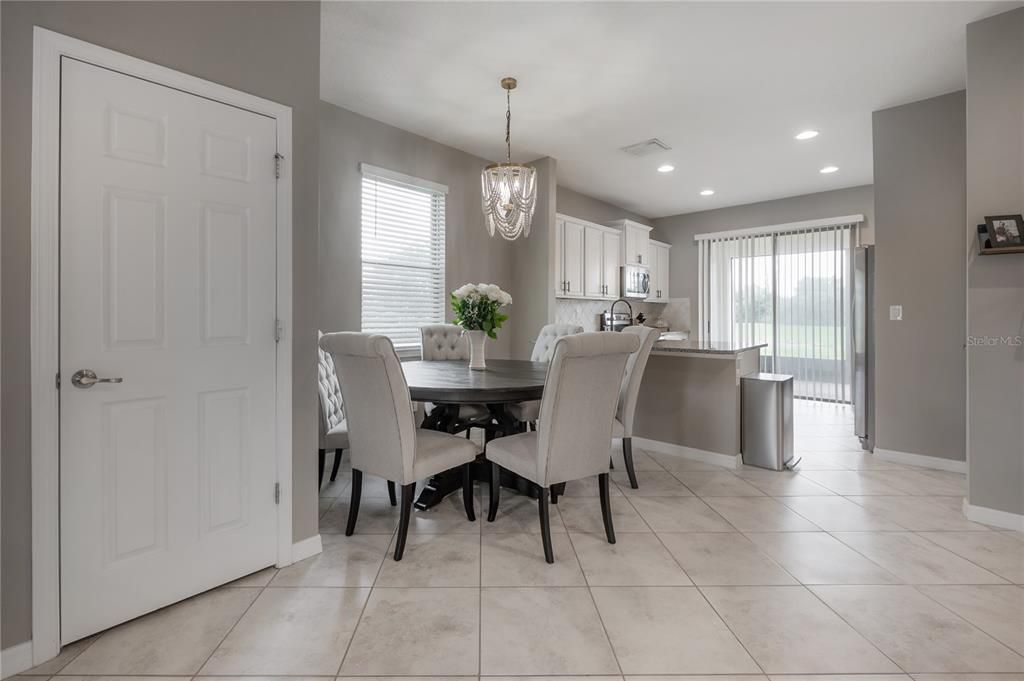 For Sale: $440,000 (4 beds, 2 baths, 2200 Square Feet)